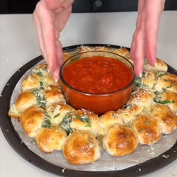 Pizza pull apart ring