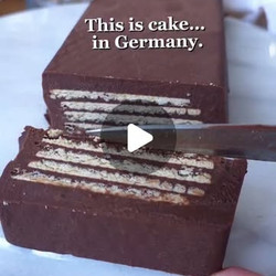 Kalter Hund (no-bake Chocolate Biscuit Cake)