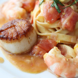 Venetian Pasta With Shrimp And Scallops