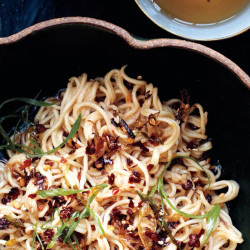 Sesame Noodles With Chili Oil And Scallions