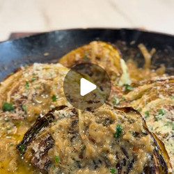 Garlic Parm Melting Cabbage