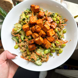 Crispy Quinoa Edamame Salad