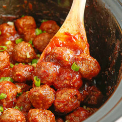 Slow Cooker Cranberry Meatballs