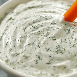 Flavorful Veggie Platter Dip