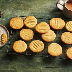 Easy Ginger Biscuits
