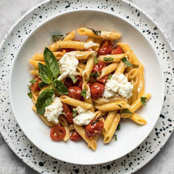 Fresh Tomato Basil Pasta With Ricotta
