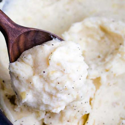 Homestyle Crockpot (no-boil) Mashed Potatoes