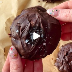 Protein Chocolate Yogurt Clusters
