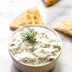 Easy Homemade Greek Tzatziki Sauce