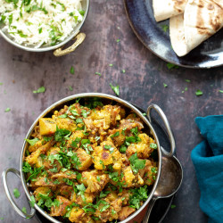Restaurant Style Aloo Gobi