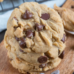 Easy Peanut Butter Chocolate Chip Cookies Recipe