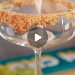 Key Lime Pie Martini cocktails