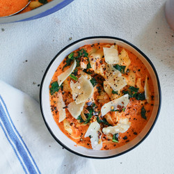 Creamy Tuscan Tortellini Soup