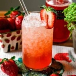Homemade Strawberry Vanilla Bean Soda