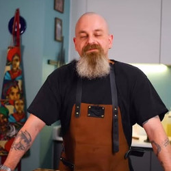 Can We Tweak @marcopierrewhit Burger To Perfection?