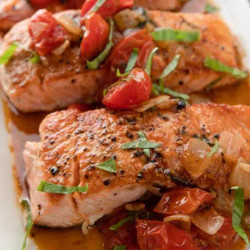 Salmon &amp; Melting Cherry Tomatoes