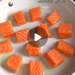 Easy Gochujang Salmon Bowl