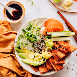 Vegan Sushi Bowls With Ginger Marinated Tofu