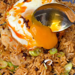 Garlicy Soy Chicken Rice