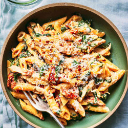 Spinach-and-sun-dried Tomato Pasta