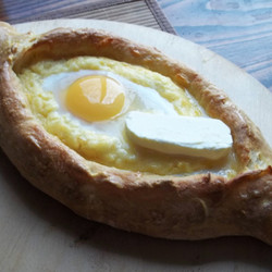 Acharuli – Ajarian Khachapuri
