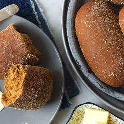Dark &amp; Soft Restaurant Dinner Rolls