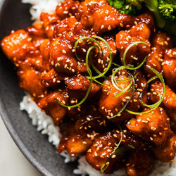 Sticky Garlic Gochujang Chicken