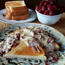 Homemade Creamed Chipped Beef &amp; Toast Recipe