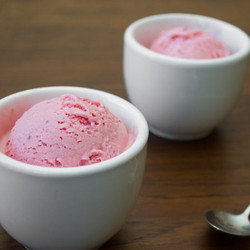 Strawberry FroYo (Greek)