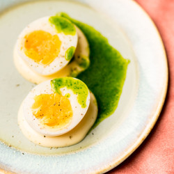 Oeufs Mayonnaise Met Peterselie-olie