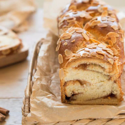 Cynamonowa Babka Drożdżowa - Przepis