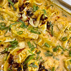 One-pan Dumpling Bake 🥟