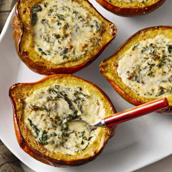 Creamed Spinach-stuffed Squash