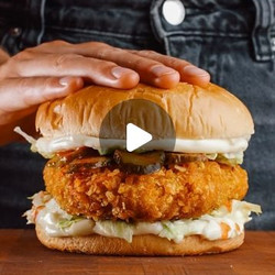 Crispy Cauliflower Burger