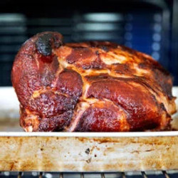 Simple Baked Ham With Brown Sugar Glaze