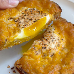 Cheesy Egg Toast
