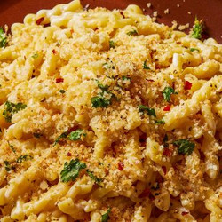 Pasta With Parsley, Garlic And Parmesan Breadcrumbs