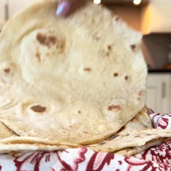 3 Ingredient Flour Tortillas