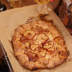 Apple Cinnamon Tart