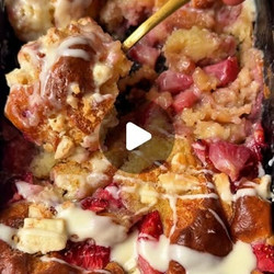 High Protein Strawberry &amp; White Choc Mini Buns