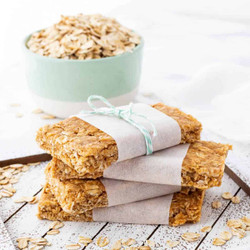 Healthy Peanut Butter Oatmeal Protein Bars {low Sugar}