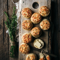 Cheddar Garlic And Rosemary Biscuits