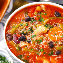 Easy Instant Pot Minestrone Soup