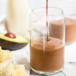 5-minute Chocolate Avocado Banana Smoothie