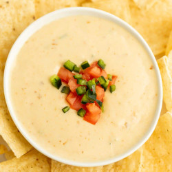 Copycat Chipotle Queso