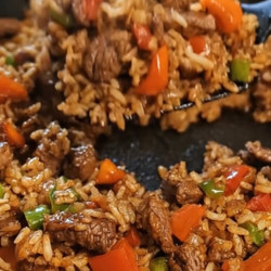 One-pan Beef &amp; Pepper Fried Rice