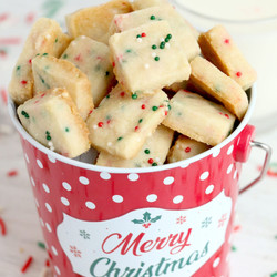 Christmas Shortbread Cookie Bites ( 4 Ingredient )