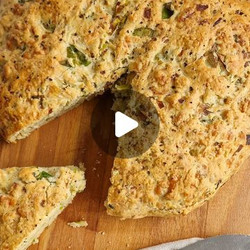 Cheese &amp; Leek 'herb Bread'