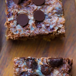 Flourless Chocolate Chip Magic Cookie Bars