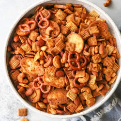 Sweet And Spicy Snack Mix